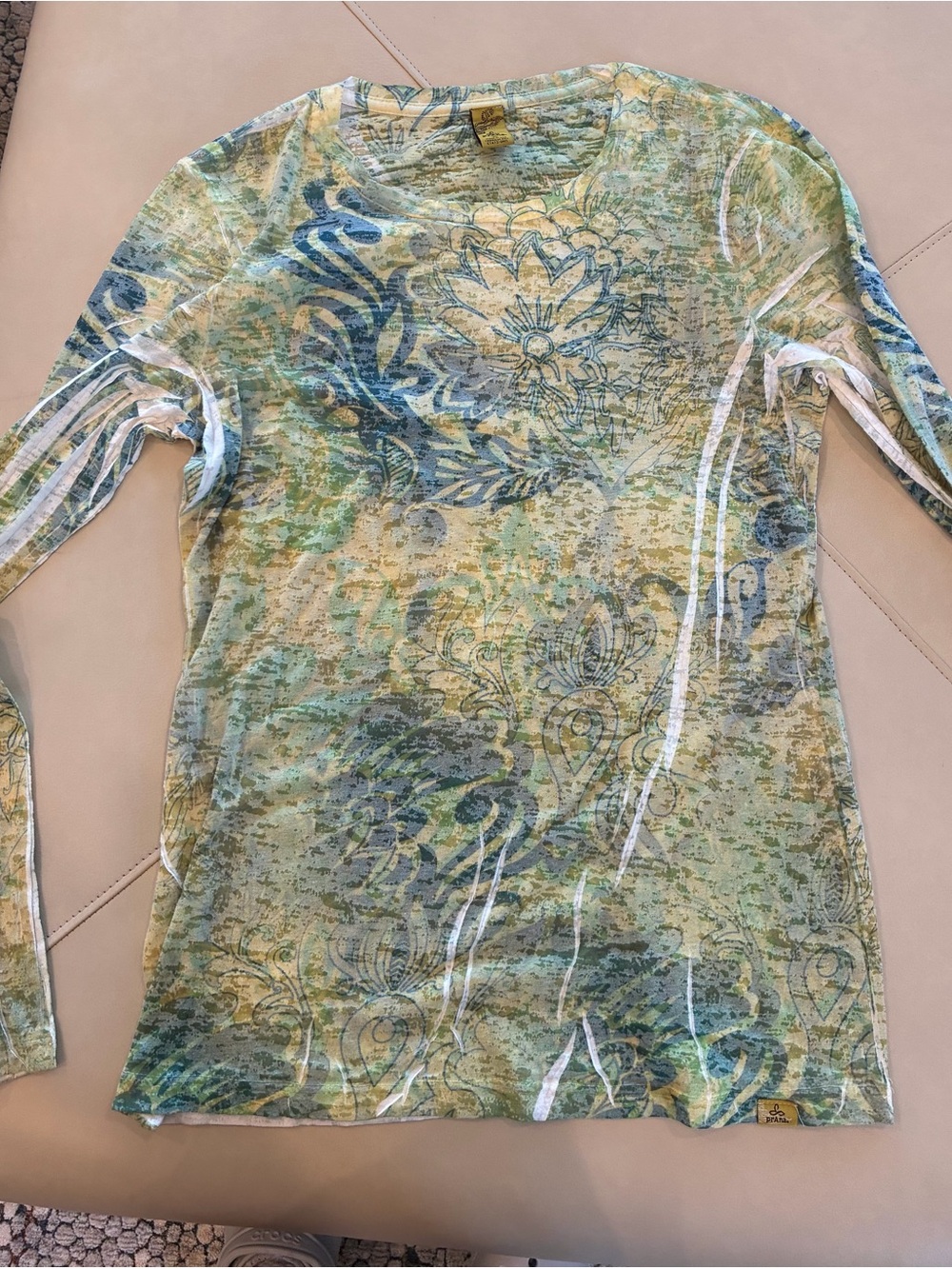 Prana XL Green and Blue Floral-Print Long Sleeve Tee Shirt - Picture 4 of 14